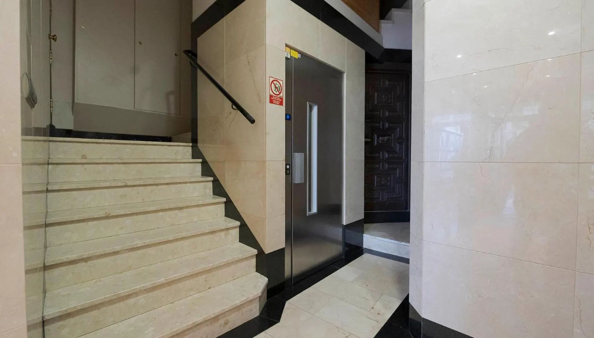 公寓 Acogedor Apartamento Frente A La Playa Zurriola En 圣塞瓦斯蒂安